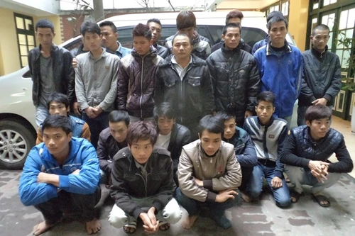 Bắt quả tang 22 đối tượng đánh bạc