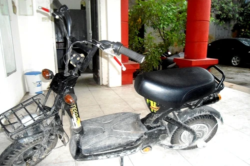 Cướp xe đạp điện của học sinh giữa đường