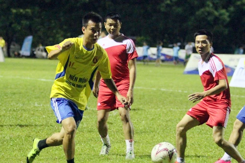 Đội bóng Báo ANTĐ vào Vòng chung kết Press Cup 2016