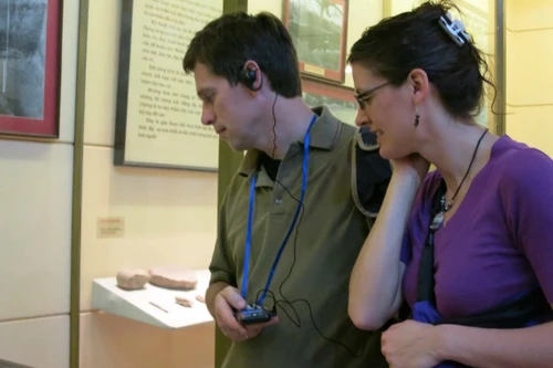 Tham quan bảo tàng không cần hướng dẫn viên