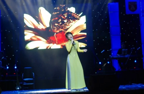 Một cõi thu mênh mang 