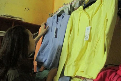 3,5 triệu đồng một chiếc áo chống nắng, ai mua không?