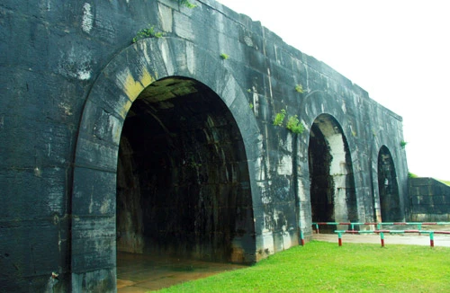 Bài 1: Trong làn sương mờ ảo