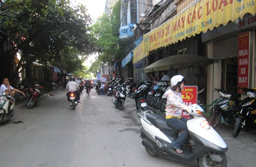  Bài 2: Chợ sẽ thành trung tâm thương mại?