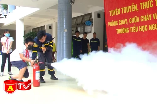 Nâng cao nhận thức về PCCC cho học sinh và giáo viên