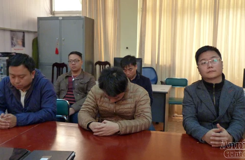 Đi học nước ngoài về, dùng thẻ tín dụng "chùa" chiếm đoạt tài sản