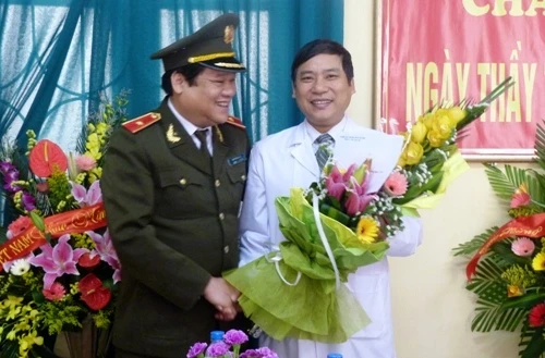 CATP Hà Nội chúc mừng các đơn vị y tế nhân ngày Thầy thuốc Việt Nam