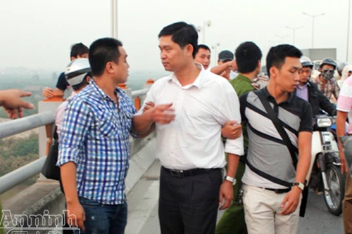 Giám đốc thẩm mỹ viện làm gì trong đêm ném xác nạn nhân?