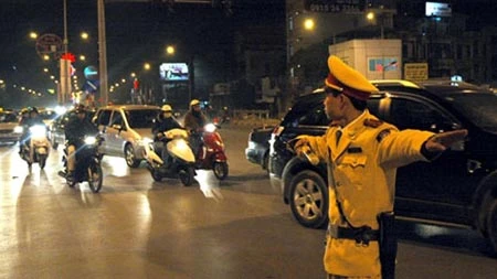 Về việc chi trả chế độ làm thêm giờ cho CSGT