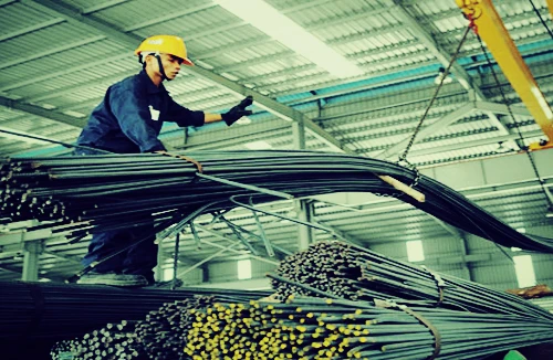 Giá thép giảm 200.000 – 300.000 đồng/tấn