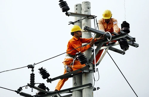 Thanh tra 16 doanh nghiệp sản xuất điện ngoài EVN