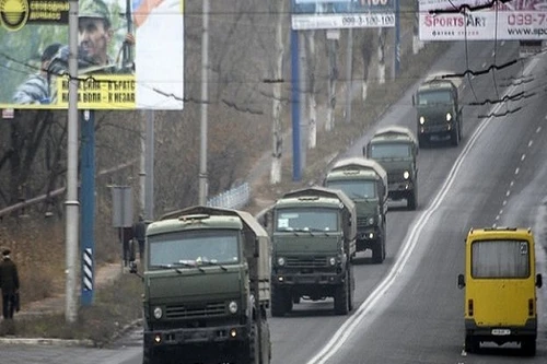 Phương Tây lo lắng trước hành động tiếp viện quân sự của quân ly khai