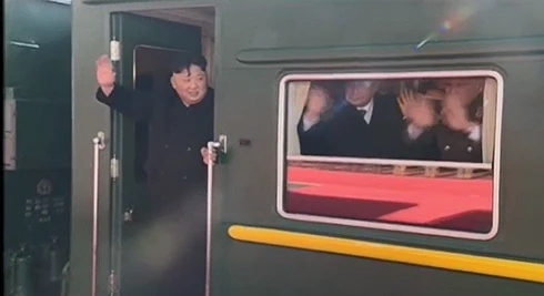 [ẢNH] Vì sao đoàn tàu bọc thép chở ông Kim Jong-un chỉ dừng ở Lạng Sơn mà không tới Hà Nội?