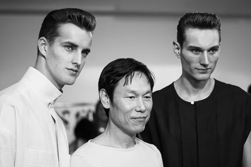 Ông hoàng trang phục nam số 1 Hàn Quốc sẽ ra mắt BST tại Việt Nam