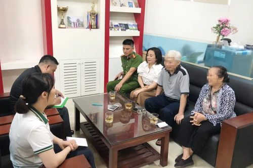 Đôi vợ chồng già mắc bẫy lừa kẻ giả danh Công an, suýt chuyển hơn 3 tỷ đồng để ‘chứng minh vô tội’