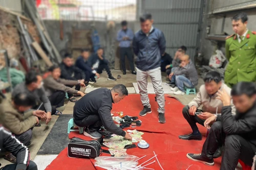 Phá ổ bạc 'khủng' vùng ven Hà Nội 