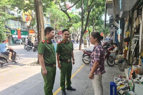 Biểu dương các tập thể, cá nhân có thành tích trong xây dựng Công an phường điển hình, kiểu mẫu 