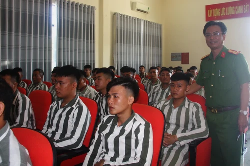 Ấm áp và nhân văn hội nghị gia đình phạm nhân 