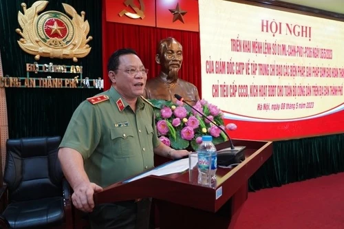 Gương mẫu đi đầu vì danh dự, trách nhiệm của Công an Thủ đô trong việc hoàn thành chỉ tiêu cấp căn cước công dân