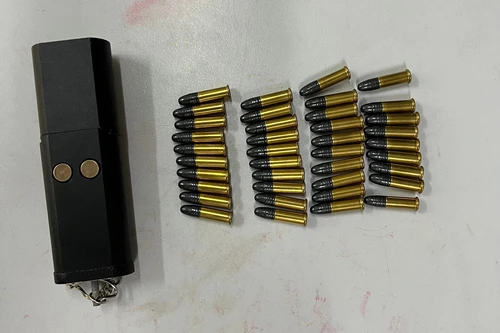 Găm súng tự chế đã lên đạn, nam thanh niên khai ý định…tự tử