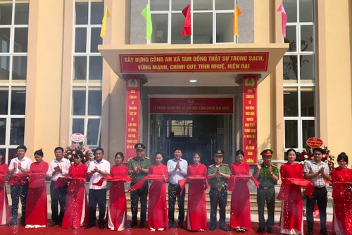 Khánh thành trụ sở Công an 2 xã Thạch Đà, Tam Đồng huyện Mê Linh