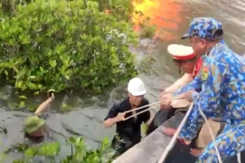 Pha xử trí của thuyền trưởng tàu du lịch BAHAYA khi phát hiện hỏa hoạn 