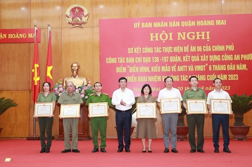 Phát động nhiều phong trào thi đua với mục tiêu trọng điểm là giữ gìn an ninh trật tự