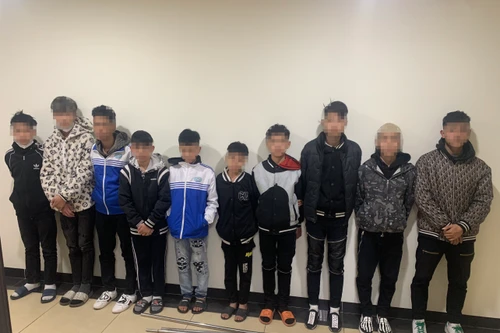 Chửi nhau trên mạng xã hội, 2 nhóm học sinh hẹn ra trạm bơm hỗn chiến