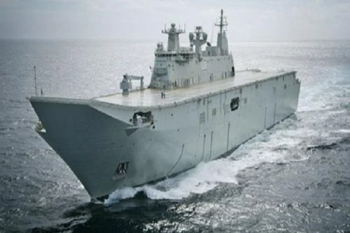 Australia tiếp nhận tàu đổ bộ tấn công hạng nặng lớp“Canberra” đầu tiên