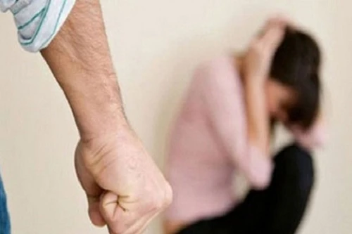 Bị bạn tình đâm liên tiếp vì đòi kết hôn