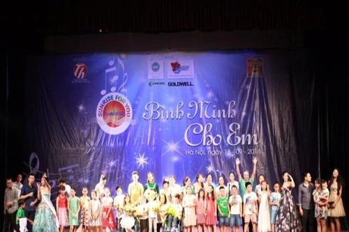 Xúc động với đêm nhạc của các nghệ sỹ khuyết tật 