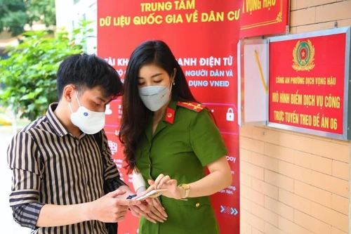 Hướng dẫn người dân sử dụng dịch vụ công trực tuyến thông qua ứng dụng VNeID