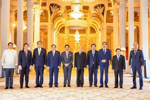 ASEAN cùng hành động ứng phó với thách thức chung 