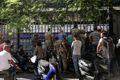 Làn sóng “cướp ngân hàng” lan tràn ở Lebanon 