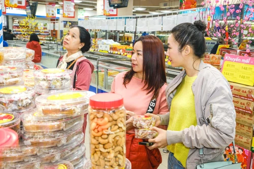 Hà Nội bảo đảm cân đối cung - cầu hàng hóa phục vụ nhu cầu của người dân Thủ đô đón Tết Nguyên đán 2023. Ảnh: Lam Thanh 