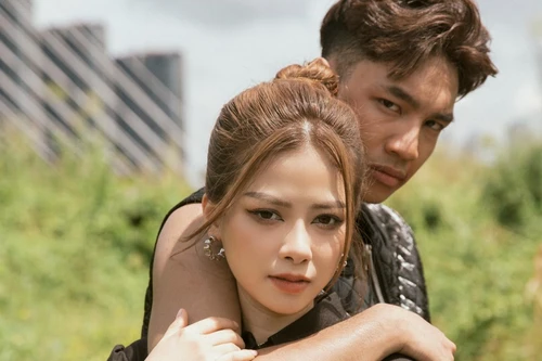 Sản phẩm đặc biệt kết hợp của Dương Hoàng Yến và Trung Quân 