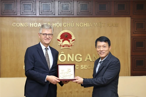 Thứ trưởng Bộ Công an Lương Tam Quang tiếp Phó Tổng Thư ký Liên hợp quốc Jean-Pierre Lacroix