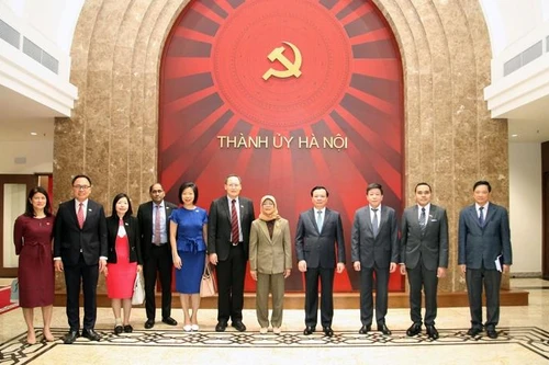 Hà Nội mong muốn hợp tác nhiều lĩnh vực mới với các đối tác của Singapore 