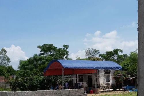 Mẹ làm trái ý, "nghịch tử" giết mẹ trong đêm