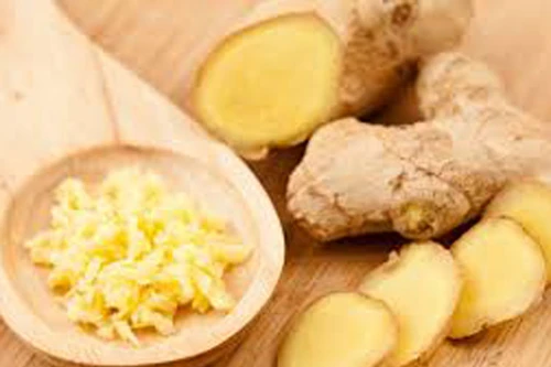 Đau bụng kinh có thể chườm bằng gừng