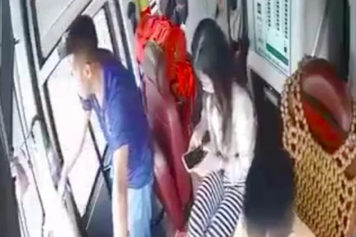 Nữ hành khách bị nhân viên nhà xe sàm sỡ: Làm sao để thoát khỏi "yêu râu xanh"?