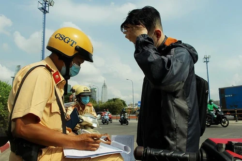 Bộ Công an đề xuất Cảnh sát giao thông sẽ xử phạt qua clip, hình ảnh người dân cung cấp