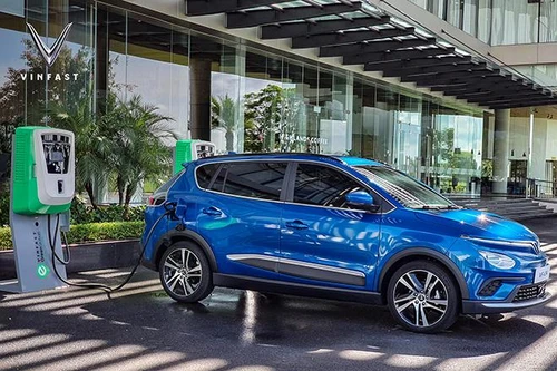 Từ 1-3: Miễn lệ phí trước bạ cho ô tô điện chạy pin trong 3 năm đầu