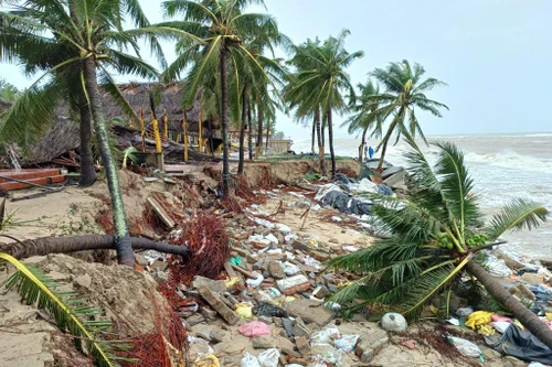 Sau siêu bão Noru: Kêu gọi từ thiện ủng hộ người dân bị thiên tai cần tuần thủ quy định gì?