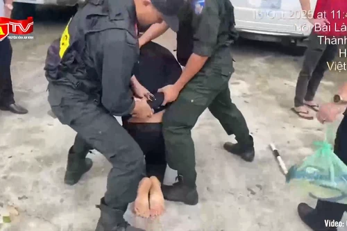 Phục kích trên cao tốc, bắt 3 nghi phạm trong vụ cố ý gây thương tích 