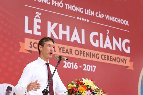 Lễ khai giảng xúc động tại ngôi trường hiện đại bậc nhất thủ đô