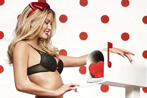 Bar Refaeli: "Hãy là người tình của em"