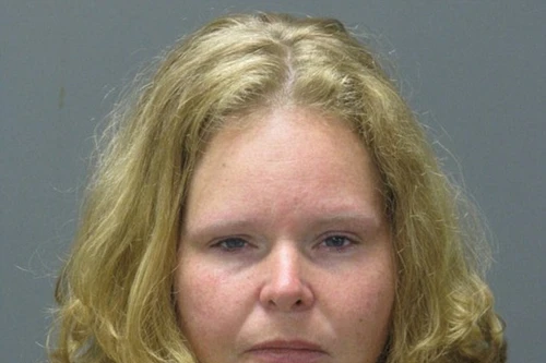 Mẹ nhẫn tâm để con gái bị lạm dụng lấy tiền chơi ma tuý