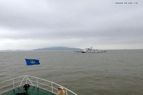 Trực thăng Trung Quốc rơi khi tuần tra, 4 người tử nạn