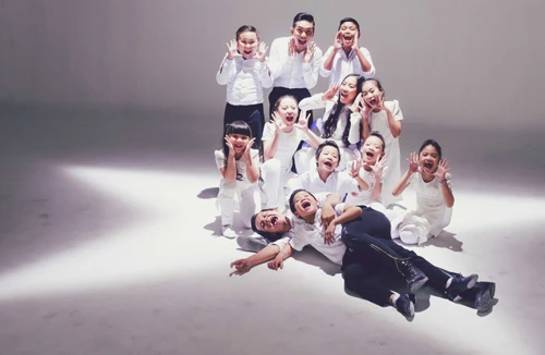 Hậu trường cực hot của đội Đoan Trang - Phan Hiển trong MV “Tự nguyện”